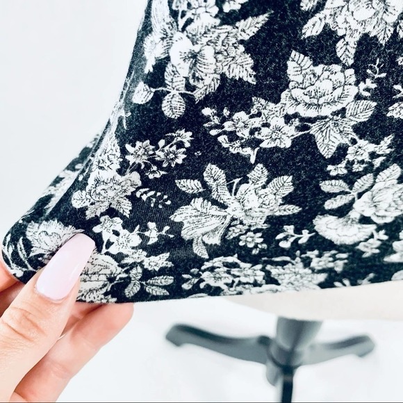 FOREVER 21 Floral Tank - Picture 3 of 6